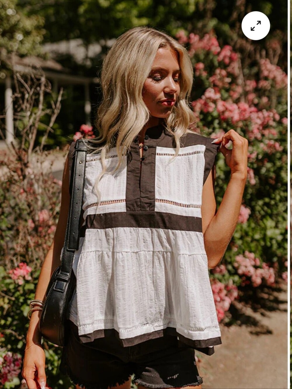 NWT AnnieWear Social Call Woven Top Size Small Black White Sleeveless Blouse